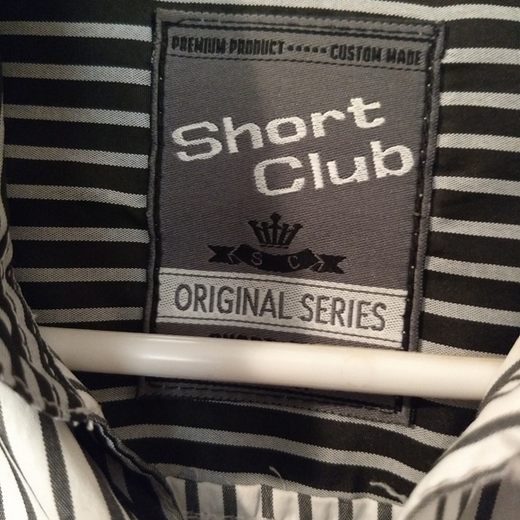 Shirt 🔥3 for 10🔥 - Picture 3 of 4